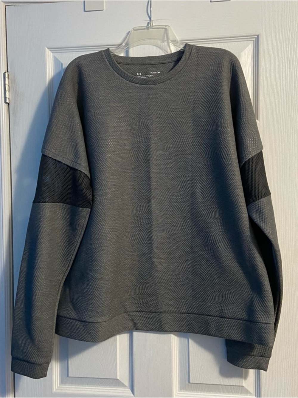 Under Armour Women’s Grey Unstoppable Move Light Tunic Crewneck Size XL